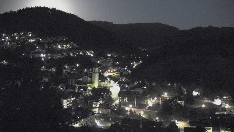 Dieses Bild zeigt eine Webcam-Aufnahme von Ottenhöfen, aufgenommen am Samstag, den 30.05.2026 um 22:30 Uhr