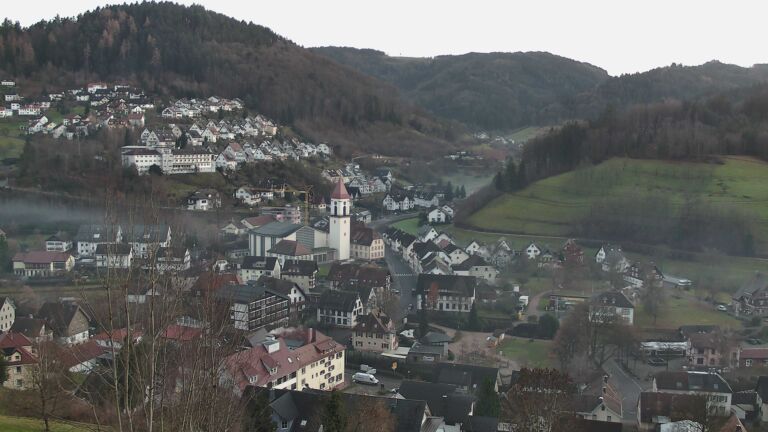 Dieses Bild zeigt eine Webcam-Aufnahme von Ottenhöfen, aufgenommen am Mittwoch, den 17.12.2025 um 16:20 Uhr