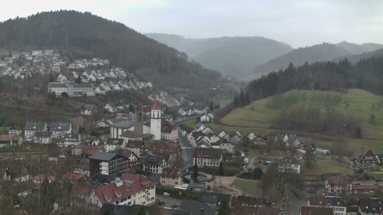 Dieses Bild zeigt eine Webcam-Aufnahme von Ottenhöfen, aufgenommen am Mittwoch, den 24.12.2025 um 13:10 Uhr