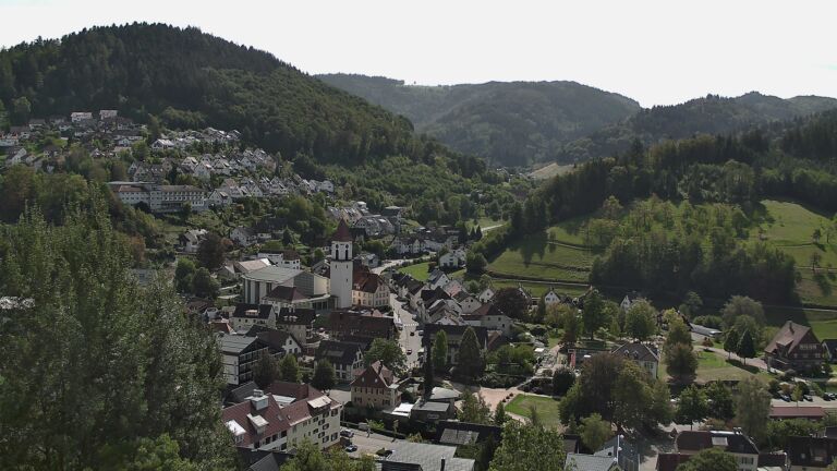 Dieses Bild zeigt eine Webcam-Aufnahme von Ottenhöfen, aufgenommen am Montag, den 21.09.2026 um 12:50 Uhr