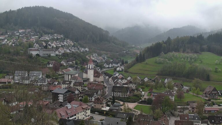 Dieses Bild zeigt eine Webcam-Aufnahme von Ottenhöfen, aufgenommen am Dienstag, den 14.04.2026 um 12:00 Uhr