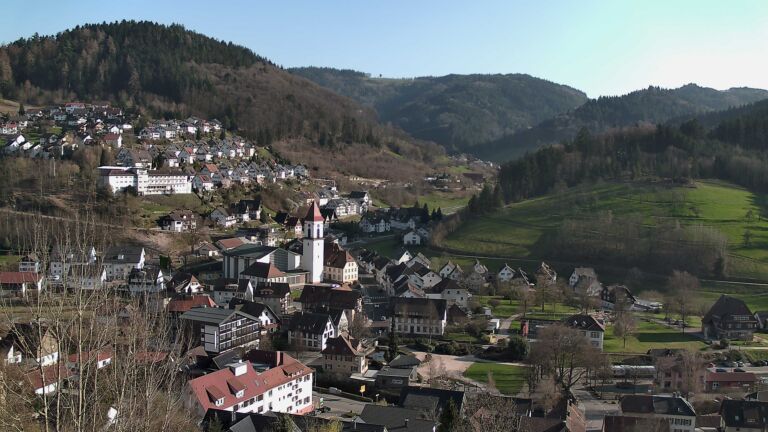 Dieses Bild zeigt eine Webcam-Aufnahme von Ottenhöfen, aufgenommen am Freitag, den 20.03.2026 um 16:30 Uhr