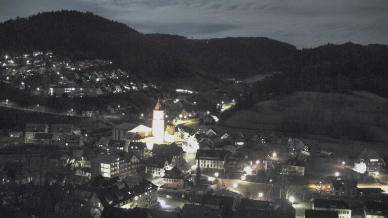 Dieses Bild zeigt eine Webcam-Aufnahme von Ottenhöfen, aufgenommen am Sonntag, den 01.02.2026 um 22:00 Uhr