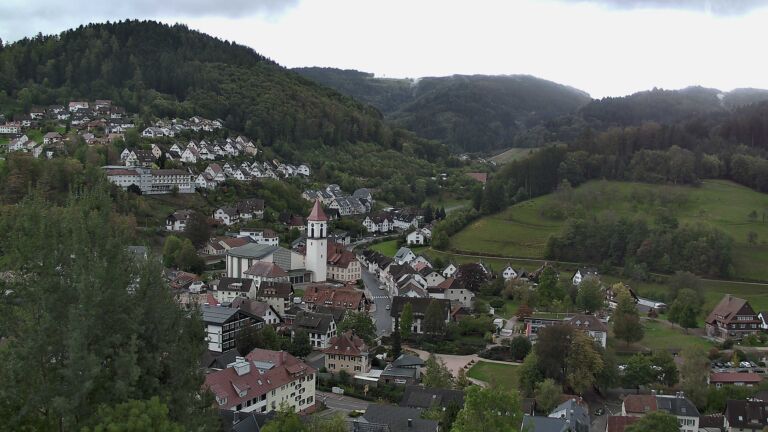 Dieses Bild zeigt eine Webcam-Aufnahme von Ottenhöfen, aufgenommen am Sonntag, den 11.10.2026 um 14:40 Uhr