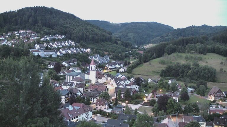 Dieses Bild zeigt eine Webcam-Aufnahme von Ottenhöfen, aufgenommen am Mittwoch, den 08.07.2026 um 05:00 Uhr