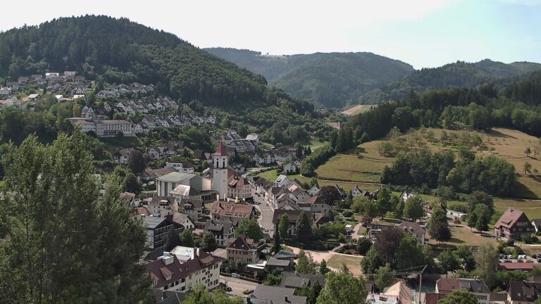 Dieses Bild zeigt eine Webcam-Aufnahme von Ottenhöfen, aufgenommen am Dienstag, den 14.07.2026 um 10:50 Uhr