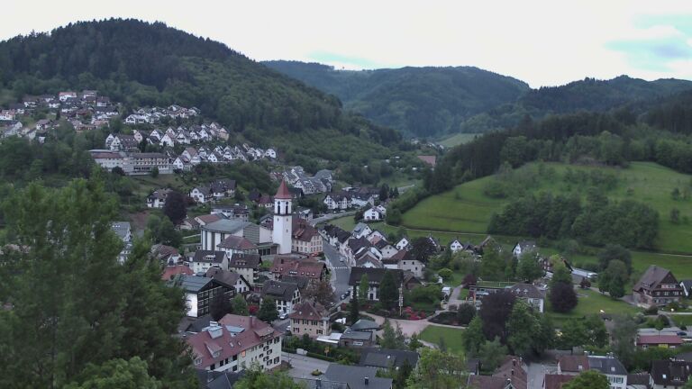 Dieses Bild zeigt eine Webcam-Aufnahme von Ottenhöfen, aufgenommen am Freitag, den 15.05.2026 um 21:00 Uhr