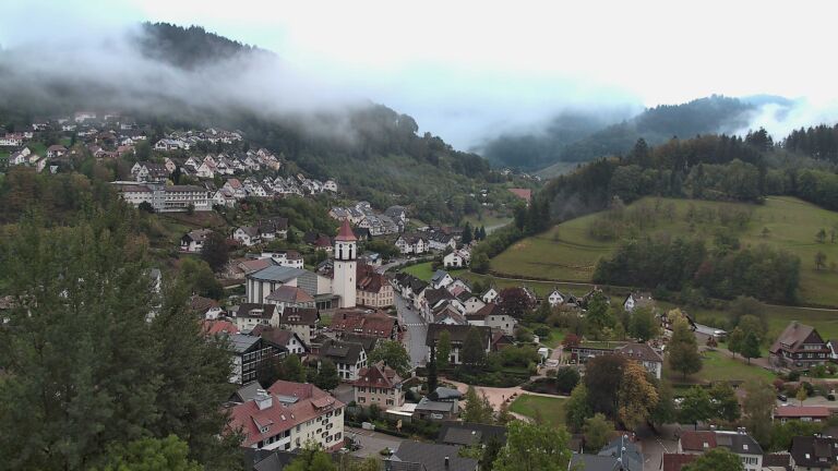 Dieses Bild zeigt eine Webcam-Aufnahme von Ottenhöfen, aufgenommen am Mittwoch, den 14.10.2026 um 08:10 Uhr