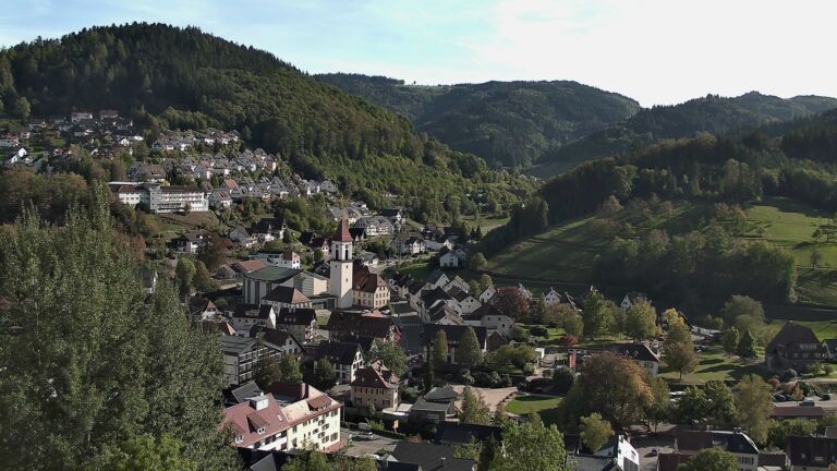 Dieses Bild zeigt eine Webcam-Aufnahme von Ottenhöfen, aufgenommen am Donnerstag, den 15.10.2026 um 15:40 Uhr