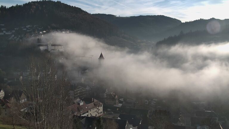 Dieses Bild zeigt eine Webcam-Aufnahme von Ottenhöfen, aufgenommen am Montag, den 15.12.2025 um 14:30 Uhr