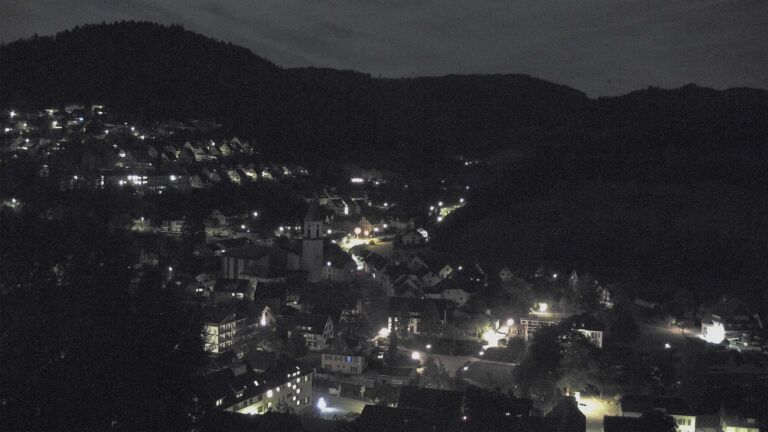 Dieses Bild zeigt eine Webcam-Aufnahme von Ottenhöfen, aufgenommen am Montag, den 28.09.2026 um 23:00 Uhr