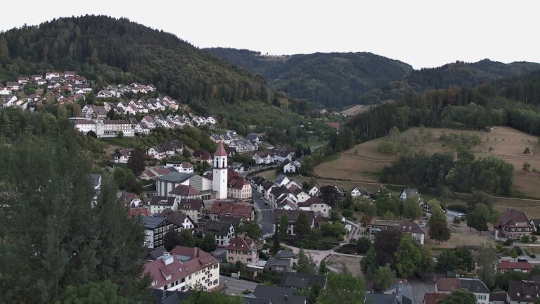 Dieses Bild zeigt eine Webcam-Aufnahme von Ottenhöfen, aufgenommen am Freitag, den 14.08.2026 um 20:50 Uhr