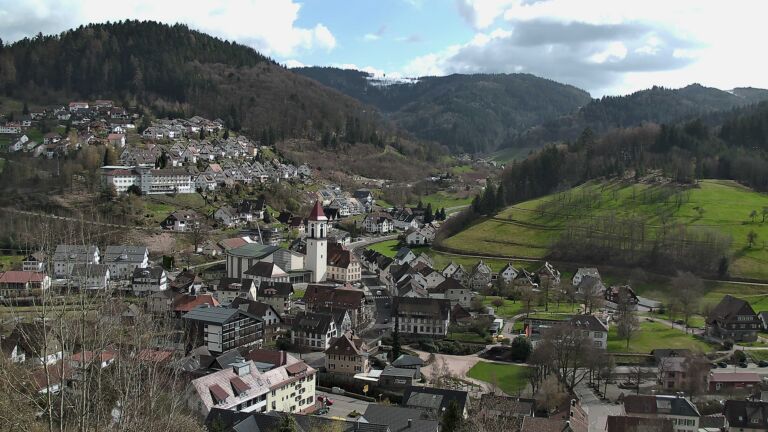 Dieses Bild zeigt eine Webcam-Aufnahme von Ottenhöfen, aufgenommen am Dienstag, den 31.03.2026 um 15:40 Uhr