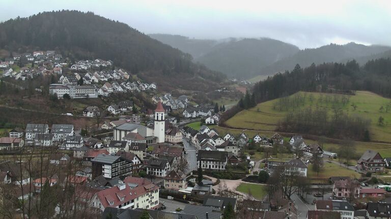 Dieses Bild zeigt eine Webcam-Aufnahme von Ottenhöfen, aufgenommen am Freitag, den 13.02.2026 um 09:10 Uhr