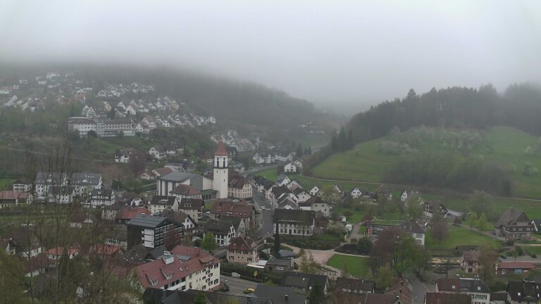 Dieses Bild zeigt eine Webcam-Aufnahme von Ottenhöfen, aufgenommen am Montag, den 13.04.2026 um 16:20 Uhr