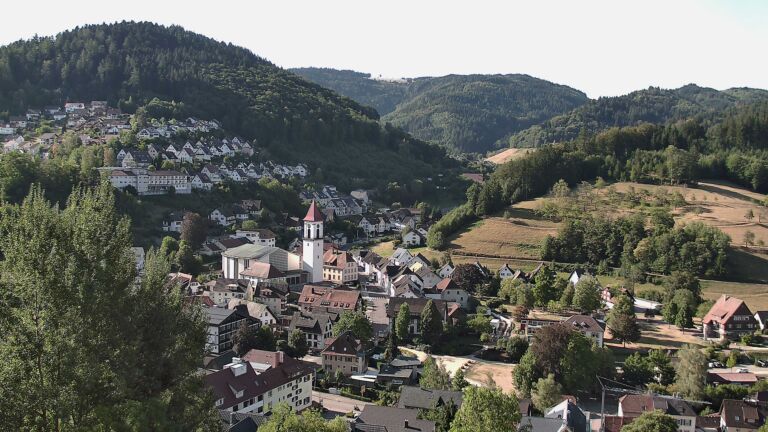 Dieses Bild zeigt eine Webcam-Aufnahme von Ottenhöfen, aufgenommen am Mittwoch, den 12.08.2026 um 09:10 Uhr
