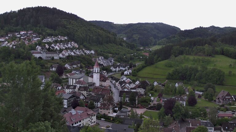 Dieses Bild zeigt eine Webcam-Aufnahme von Ottenhöfen, aufgenommen am Donnerstag, den 14.05.2026 um 19:20 Uhr