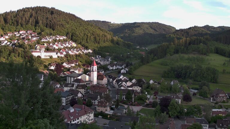 Dieses Bild zeigt eine Webcam-Aufnahme von Ottenhöfen, aufgenommen am Donnerstag, den 21.05.2026 um 20:30 Uhr