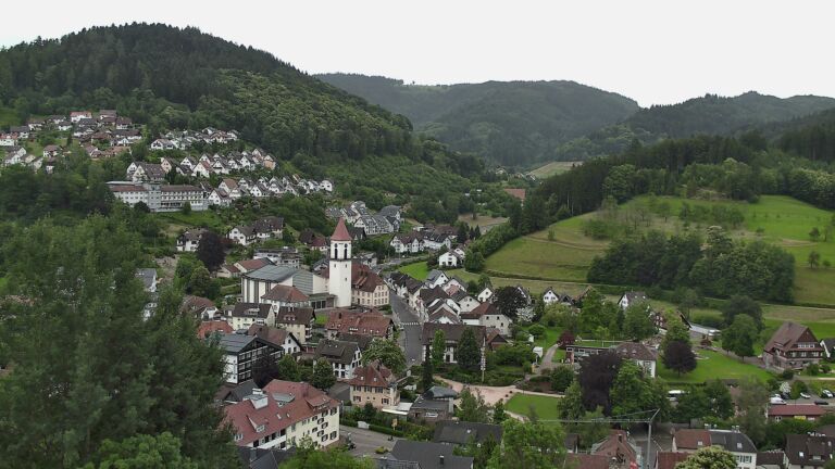 Dieses Bild zeigt eine Webcam-Aufnahme von Ottenhöfen, aufgenommen am Dienstag, den 16.06.2026 um 12:20 Uhr