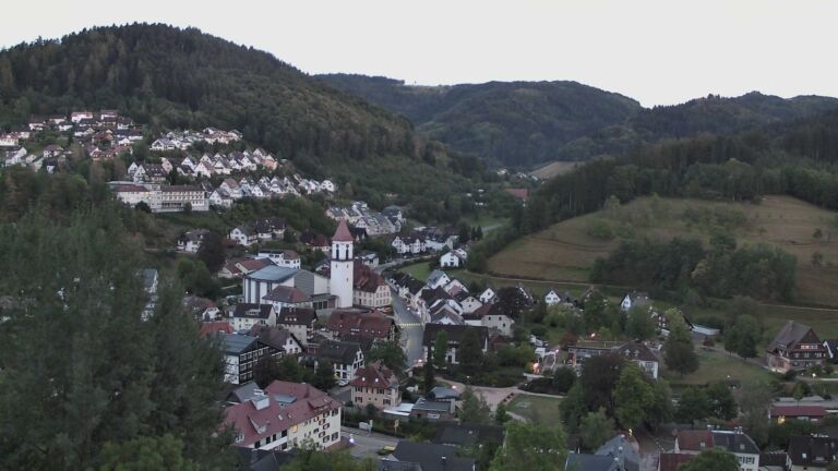 Dieses Bild zeigt eine Webcam-Aufnahme von Ottenhöfen, aufgenommen am Montag, den 31.08.2026 um 20:20 Uhr