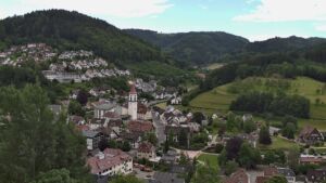 Dieses Bild zeigt eine Webcam-Aufnahme von Ottenhöfen, aufgenommen am Dienstag, den 02.06.2026 um 11:10 Uhr