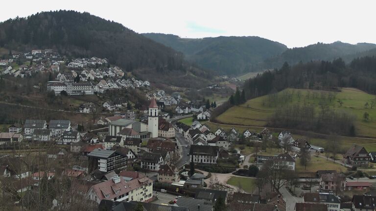 Dieses Bild zeigt eine Webcam-Aufnahme von Ottenhöfen, aufgenommen am Montag, den 09.02.2026 um 13:20 Uhr