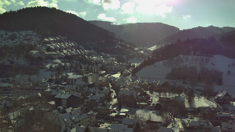 Dieses Bild zeigt eine Webcam-Aufnahme von Ottenhöfen, aufgenommen am Montag, den 05.01.2026 um 11:50 Uhr