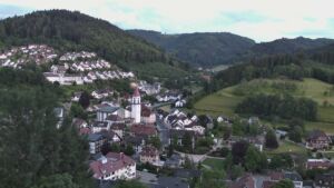 Dieses Bild zeigt eine Webcam-Aufnahme von Ottenhöfen, aufgenommen am Montag, den 01.06.2026 um 21:30 Uhr