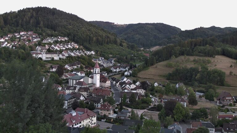 Dieses Bild zeigt eine Webcam-Aufnahme von Ottenhöfen, aufgenommen am Mittwoch, den 12.08.2026 um 20:40 Uhr