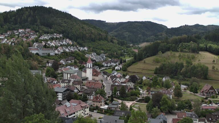 Dieses Bild zeigt eine Webcam-Aufnahme von Ottenhöfen, aufgenommen am Montag, den 31.08.2026 um 12:40 Uhr