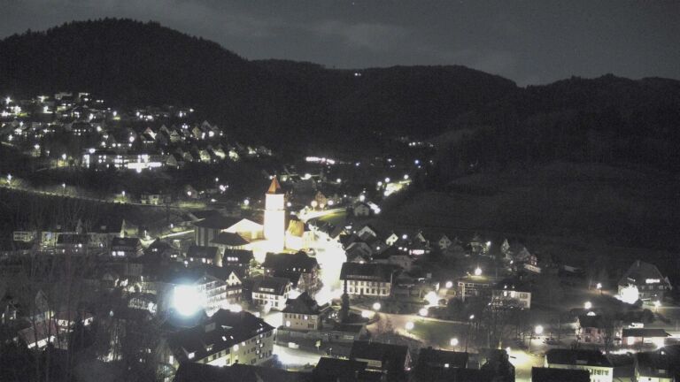 Dieses Bild zeigt eine Webcam-Aufnahme von Ottenhöfen, aufgenommen am Montag, den 02.03.2026 um 19:30 Uhr