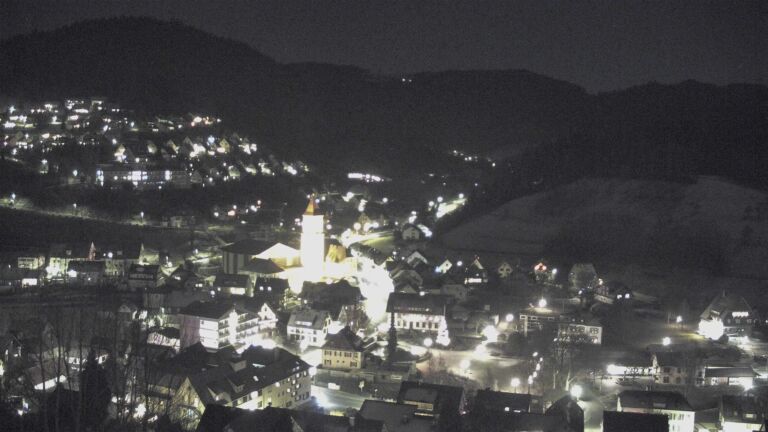 Dieses Bild zeigt eine Webcam-Aufnahme von Ottenhöfen, aufgenommen am Sonntag, den 28.12.2025 um 20:40 Uhr