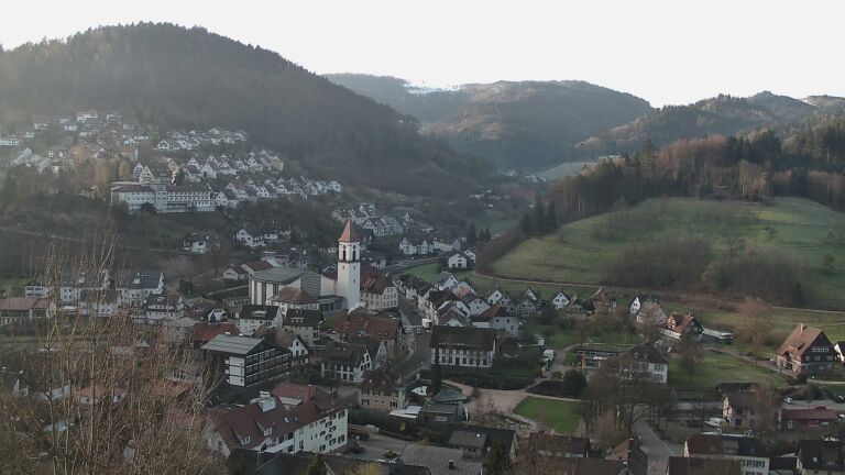 Dieses Bild zeigt eine Webcam-Aufnahme von Ottenhöfen, aufgenommen am Freitag, den 27.03.2026 um 07:30 Uhr