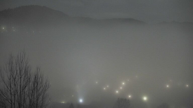 Dieses Bild zeigt eine Webcam-Aufnahme von Ottenhöfen, aufgenommen am Sonntag, den 01.02.2026 um 00:00 Uhr