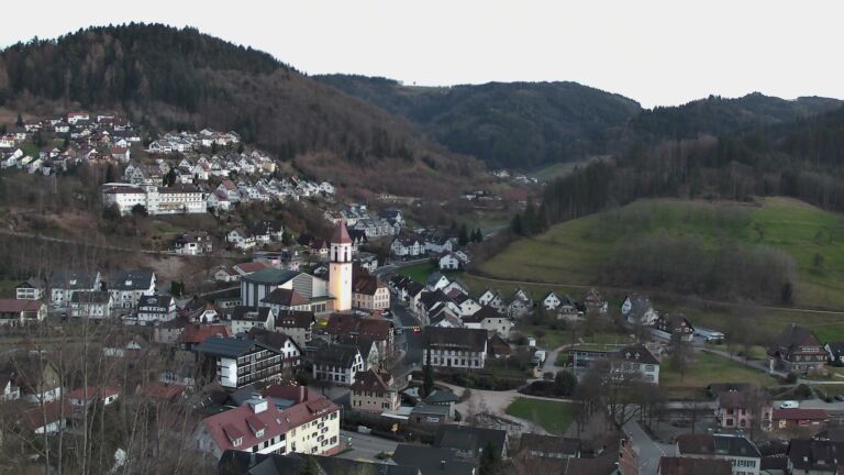 Dieses Bild zeigt eine Webcam-Aufnahme von Ottenhöfen, aufgenommen am Montag, den 02.03.2026 um 18:20 Uhr