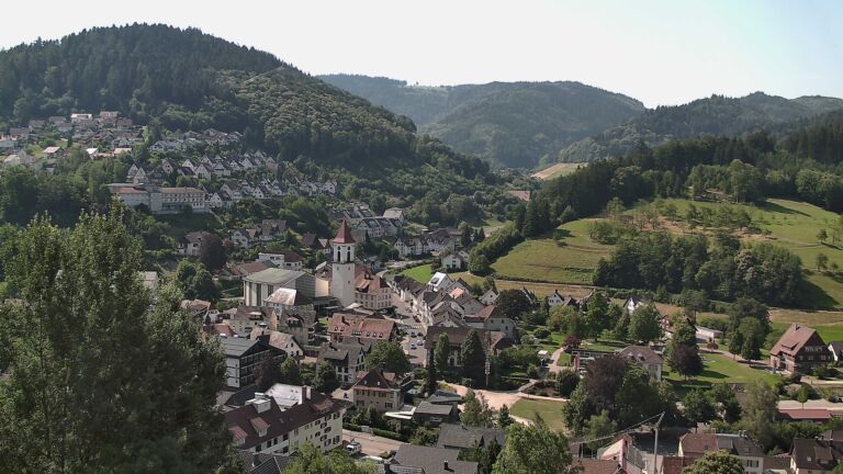 Dieses Bild zeigt eine Webcam-Aufnahme von Ottenhöfen, aufgenommen am Samstag, den 27.06.2026 um 10:30 Uhr