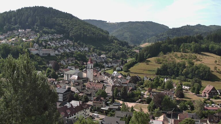 Dieses Bild zeigt eine Webcam-Aufnahme von Ottenhöfen, aufgenommen am Dienstag, den 14.07.2026 um 10:20 Uhr