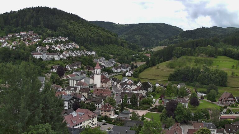 Dieses Bild zeigt eine Webcam-Aufnahme von Ottenhöfen, aufgenommen am Mittwoch, den 10.06.2026 um 10:40 Uhr