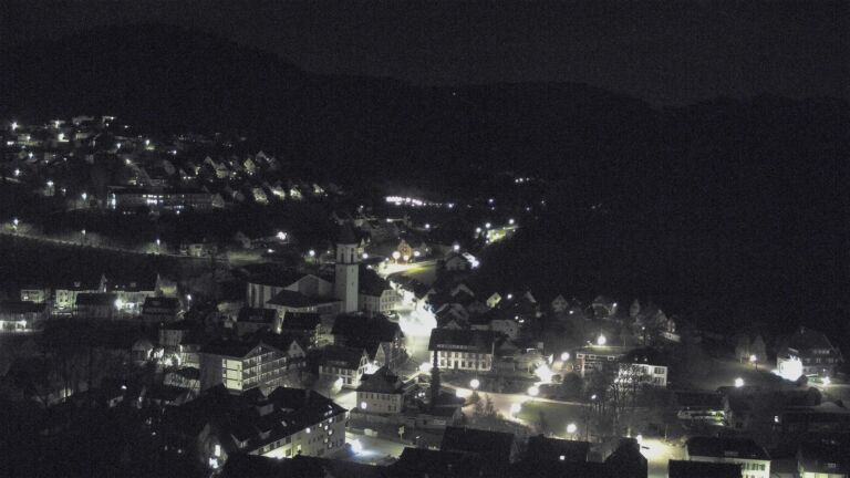 Dieses Bild zeigt eine Webcam-Aufnahme von Ottenhöfen, aufgenommen am Mittwoch, den 08.04.2026 um 23:30 Uhr