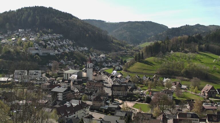 Dieses Bild zeigt eine Webcam-Aufnahme von Ottenhöfen, aufgenommen am Donnerstag, den 09.04.2026 um 10:30 Uhr