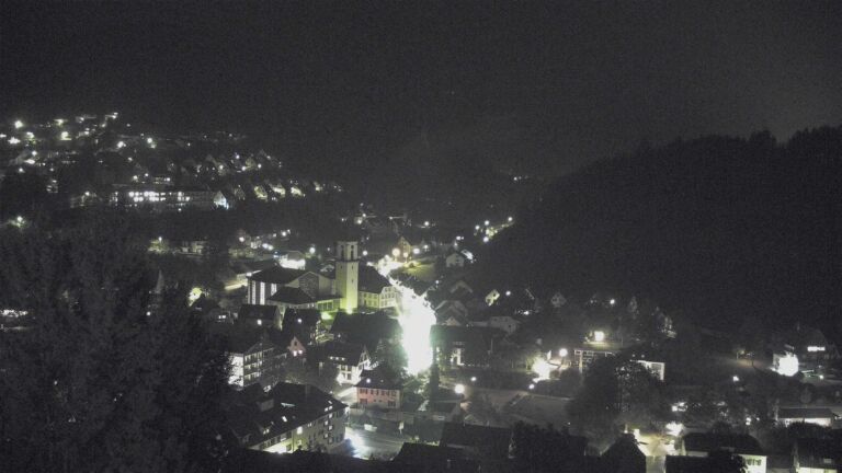 Dieses Bild zeigt eine Webcam-Aufnahme von Ottenhöfen, aufgenommen am Dienstag, den 13.10.2026 um 20:30 Uhr