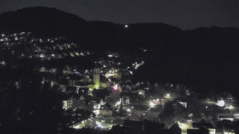 Dieses Bild zeigt eine Webcam-Aufnahme von Ottenhöfen, aufgenommen am Dienstag, den 15.09.2026 um 05:50 Uhr