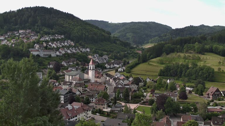 Dieses Bild zeigt eine Webcam-Aufnahme von Ottenhöfen, aufgenommen am Sonntag, den 31.05.2026 um 08:40 Uhr