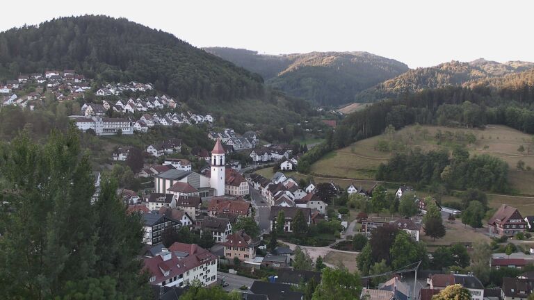 Dieses Bild zeigt eine Webcam-Aufnahme von Ottenhöfen, aufgenommen am Dienstag, den 28.07.2026 um 06:50 Uhr