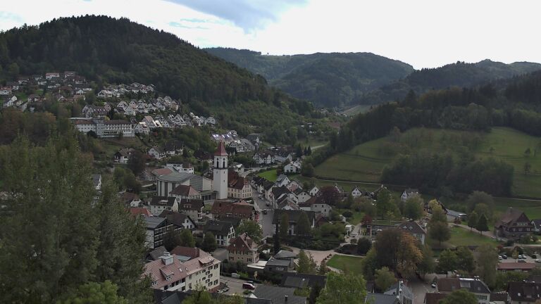 Dieses Bild zeigt eine Webcam-Aufnahme von Ottenhöfen, aufgenommen am Freitag, den 16.10.2026 um 14:00 Uhr