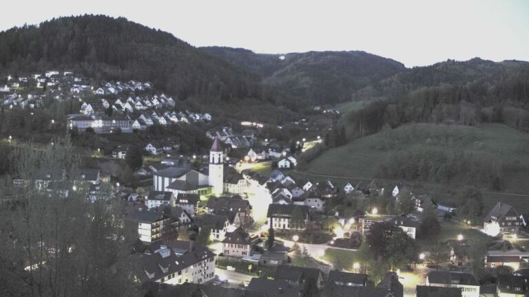 Dieses Bild zeigt eine Webcam-Aufnahme von Ottenhöfen, aufgenommen am Freitag, den 24.04.2026 um 05:40 Uhr