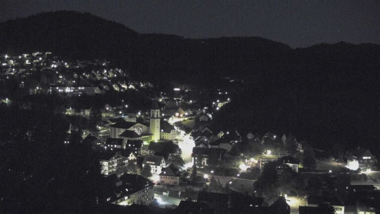 Dieses Bild zeigt eine Webcam-Aufnahme von Ottenhöfen, aufgenommen am Montag, den 07.09.2026 um 21:00 Uhr