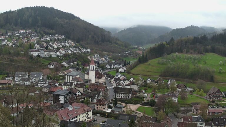 Dieses Bild zeigt eine Webcam-Aufnahme von Ottenhöfen, aufgenommen am Freitag, den 10.04.2026 um 09:00 Uhr