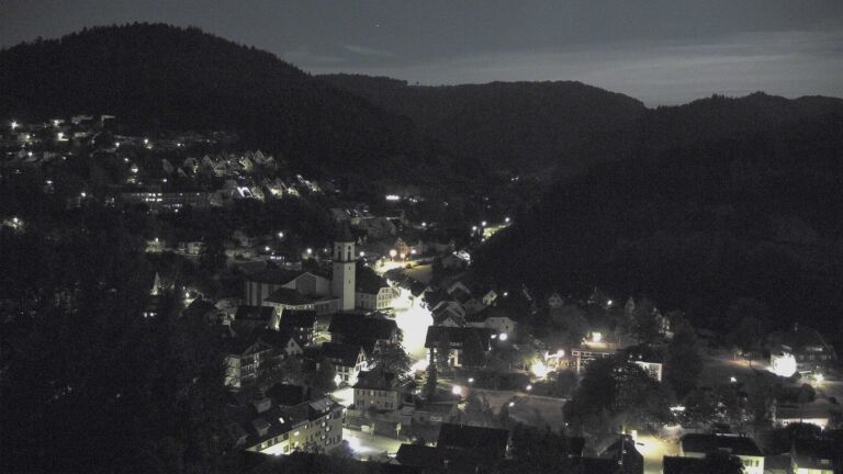 Dieses Bild zeigt eine Webcam-Aufnahme von Ottenhöfen, aufgenommen am Donnerstag, den 27.08.2026 um 00:30 Uhr
