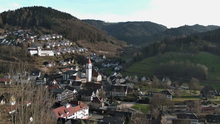 Dieses Bild zeigt eine Webcam-Aufnahme von Ottenhöfen, aufgenommen am Dienstag, den 03.03.2026 um 16:50 Uhr